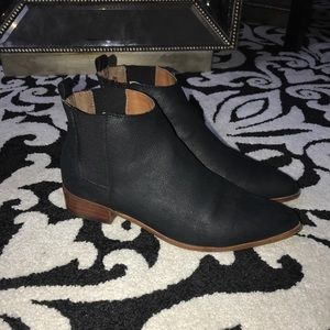 GAP Low Heels Booties
